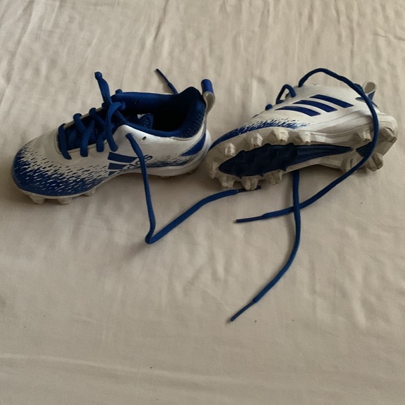 Kids Adidas baseball shoes - Picture 3 of 3